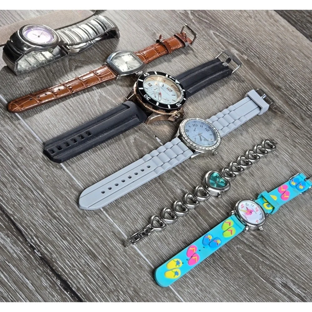 Women's Ladies Watch Lot  6 Kendall James Geneva Heart Wristwatches Mixed Styles